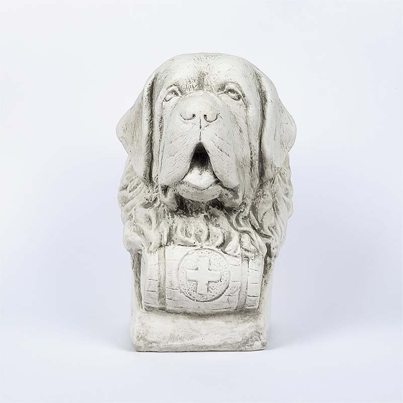 Sculpture en béton Saint Bernard